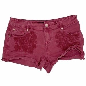 Formula Joven Embroidery Jean Shorts